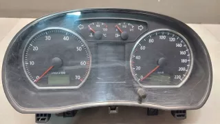 88311330 Щиток приборов (приборная панель) Volkswagen Polo 4 Арт e6687963, вид 2