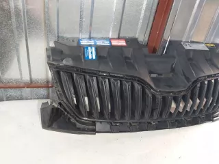 6V0853653 Решетка радиатора Skoda Fabia 3 Арт e6710260, вид 3