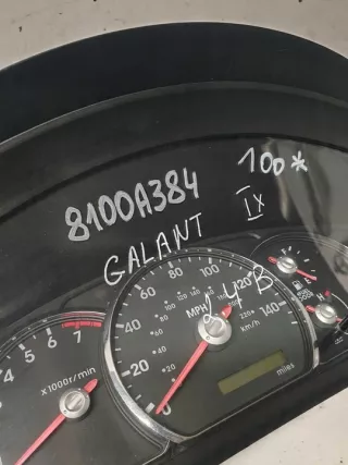 8100A384 Щиток приборов (приборная панель) Mitsubishi Galant 9 Арт e6923353, вид 2