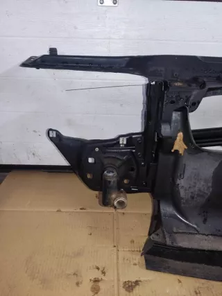8202832 Передняя панель крепления облицовки (телевизор) BMW 3 E46 Арт e6932711, вид 3