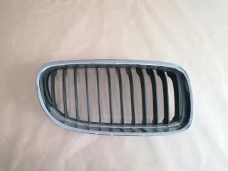 51137201968 Решетка радиатора BMW 3 E90/E91/E92/E93 Арт e7052777, вид 1