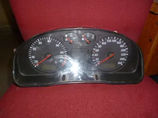 3B0919881F Щиток приборов (приборная панель) Volkswagen Passat B5 Арт e7055541, вид 1