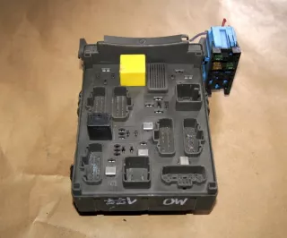 518002308 Блок предохранителей Renault Laguna 2 Арт e7097499, вид 2