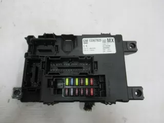 13367920 28303062 401154265 Блок предохранителей Opel Corsa D Арт e7122404, вид 1