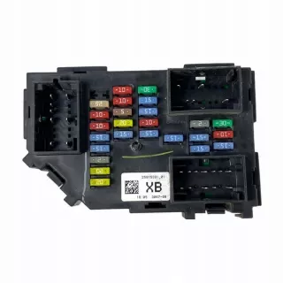 25815391 20828606 Блок предохранителей Chevrolet Suburban Арт e7184801, вид 1