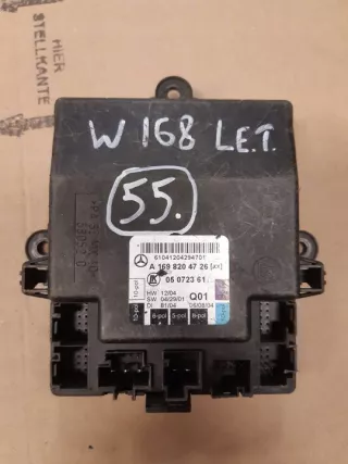 A1698204726 Блок предохранителей Mercedes A W168 Арт e7186974, вид 1
