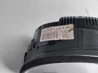 8E0920931Q Щиток приборов (приборная панель) Audi A4 B7 Арт e7288754, вид 3