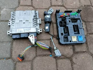 S180123008 Блок управления двигателем Citroen C4 1 Арт e7339852, вид 1