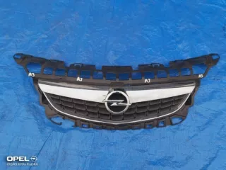 13266577 Решетка радиатора Opel Astra J Арт e7350631, вид 1