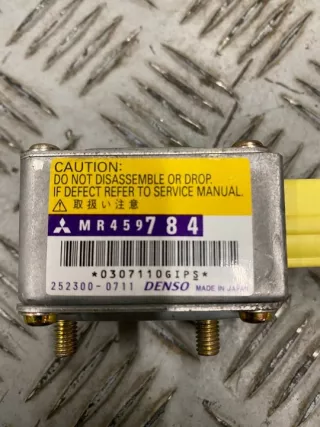 MR459784 Датчик удара Mitsubishi Pajero 3 Арт e7378870, вид 2