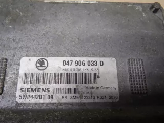 047906033D 047906033D, 5WP44201 Блок управления двигателем Skoda Fabia 1 Арт e7446217, вид 2
