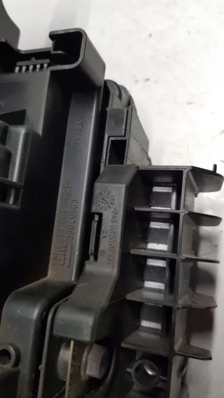 39040853 Блок предохранителей Opel Astra K Арт e7497821, вид 3