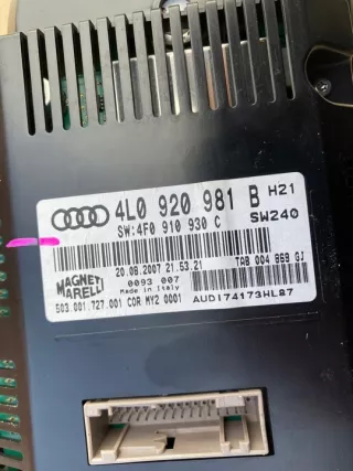 4L0920981B Щиток приборов (приборная панель) Audi Q7 4L Арт e7502939, вид 3