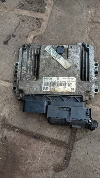 55198922 Блок управления двигателем Opel Zafira B Арт e7525923, вид 1