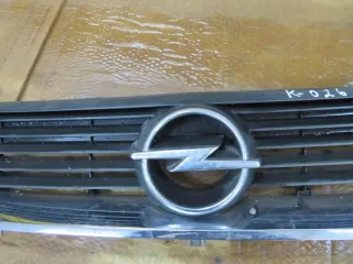 90505722 Решетка радиатора Opel Vectra C  Арт e7577658, вид 3