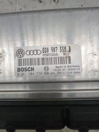 8D0907558B Блок управления двигателем Seat Ibiza 5 Арт e7745306, вид 5