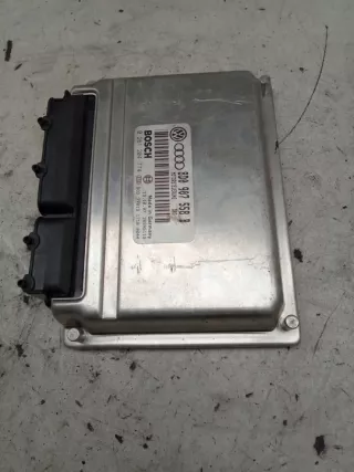 8D0907558B Блок управления двигателем Seat Ibiza 5 Арт e7745306, вид 7