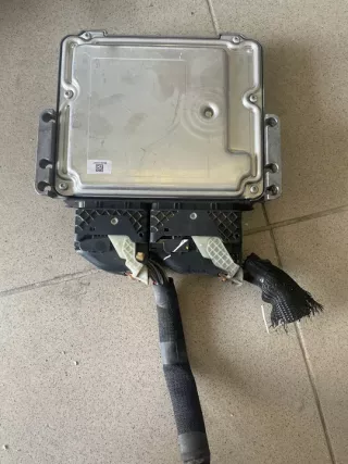0281031864 9813283980 Блок управления двигателем Peugeot 308 2 Арт e7812186, вид 2