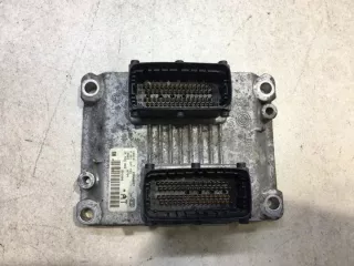 24456866 0261207425 Блок управления двигателем Opel Astra G Арт e8017422, вид 3