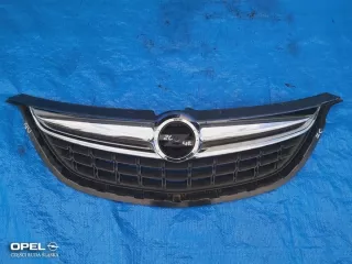 13300698 Решетка радиатора Opel Zafira C Арт e8063965, вид 1