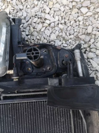  Передняя панель крепления облицовки (телевизор) Audi A4 B7 Арт e8182253, вид 3