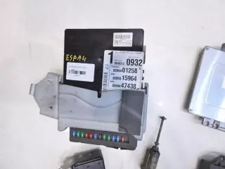 8200279458 8200323228 S2000RPMT 8200401258 8200315964 8200447438 8200468515 Блок управления двигателем Renault Espace 4 Арт e8223836, вид 7