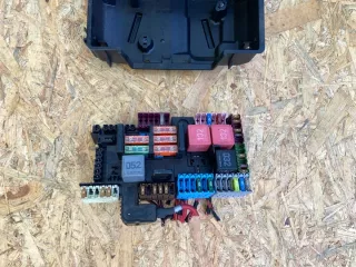 A2059068501 2055400840 Блок предохранителей Mercedes C W205 Арт e8344913, вид 2
