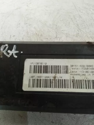 13578112 Блок управления (другие) Opel Astra J Арт e8352707, вид 2