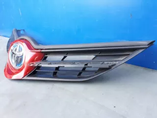 2012-2015 A53114-02260 53114-02260 Решетка радиатора Toyota Auris 2 Арт e8356196, вид 3