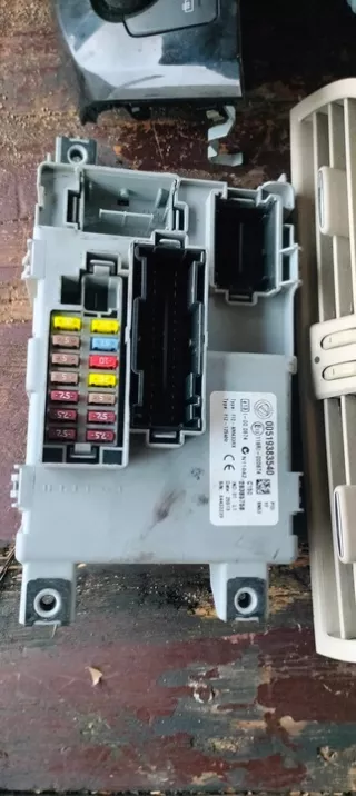 00519383540 Блок предохранителей Fiat Doblo 2 Арт e8438144, вид 1