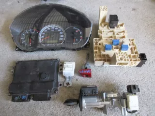 33920-63JH Блок управления двигателем Suzuki Swift 5 Арт e8449917, вид 1