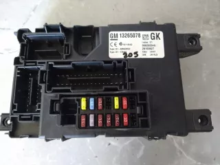 13265078 Блок предохранителей Opel Corsa D Арт e8542144, вид 1