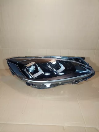 LV4B-13E016-AH Фара правая Ford Kuga 3 Арт e8586886, вид 1