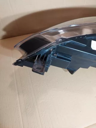 LV4B-13E016-AH Фара правая Ford Kuga 3 Арт e8586886, вид 4