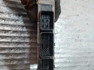 8200279458 8200279459 Блок управления двигателем Renault Espace 4 Арт e8593437, вид 3