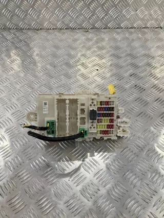 7370-1283-0W Блок предохранителей Honda HR-V 2 Арт e8709700, вид 1