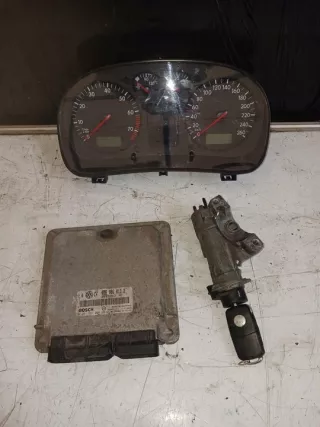 036906013D Блок управления двигателем Volkswagen Golf 4 Арт e8743528, вид 1