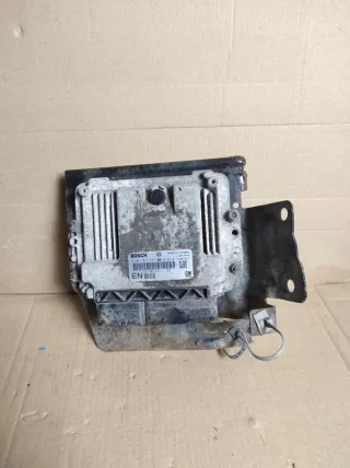 55205621 0281013593 Блок управления двигателем Opel Zafira B Арт e8818622, вид 1