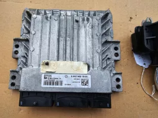 6079001800 2469058301 0999000400 Блок управления двигателем Mercedes A W176 Арт e8836044, вид 1