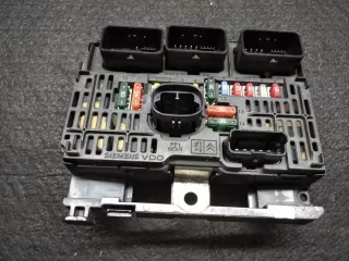 L01-00 S118983001Q 9643498880 9661682580 Блок предохранителей Citroen C4 2 Арт e8865228, вид 4