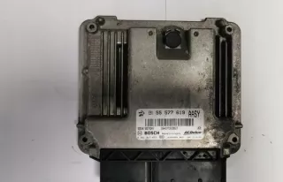 55577619 0281017453 Блок управления двигателем Opel Insignia 1 Арт e8882647, вид 1