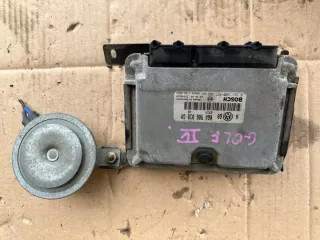 06A906018 Блок управления двигателем Volkswagen Golf 4 Арт e8896481, вид 1