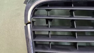 8E0853651J Решетка радиатора Audi A4 B7 Арт e8903053, вид 4