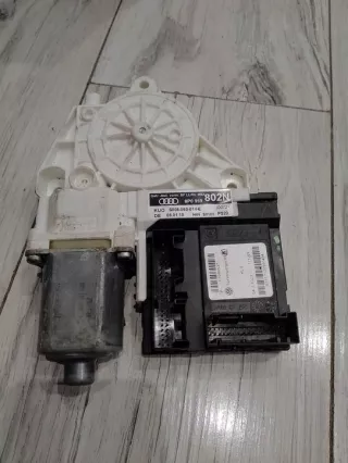 8P0959802N Моторчик стеклоподъемника Audi A3 8P Арт e8916553, вид 1
