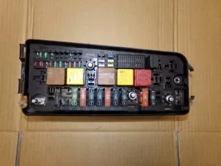 13112918AK 13112918 009255 24BSRD Блок предохранителей Opel Vectra C  Арт e8934315, вид 1