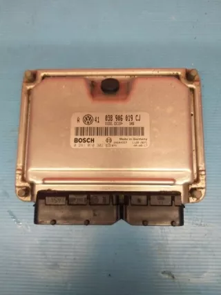 038906019CJ Блок управления двигателем Volkswagen Golf 4 Арт e8958063, вид 1