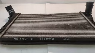 1K0145803BM Интеркулер Volkswagen Golf 5 Арт e9097095, вид 2