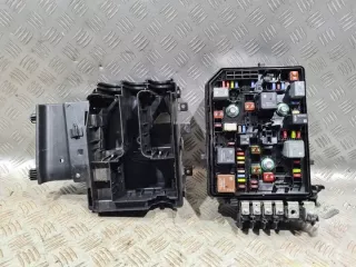 39040853 39049563 Блок предохранителей Opel Astra K Арт e9104673, вид 1