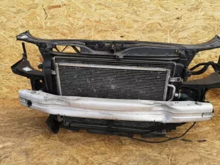  Передняя панель крепления облицовки (телевизор) Audi A4 B7 Арт e9131390, вид 1