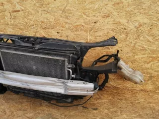  Передняя панель крепления облицовки (телевизор) Audi A4 B7 Арт e9131390, вид 3